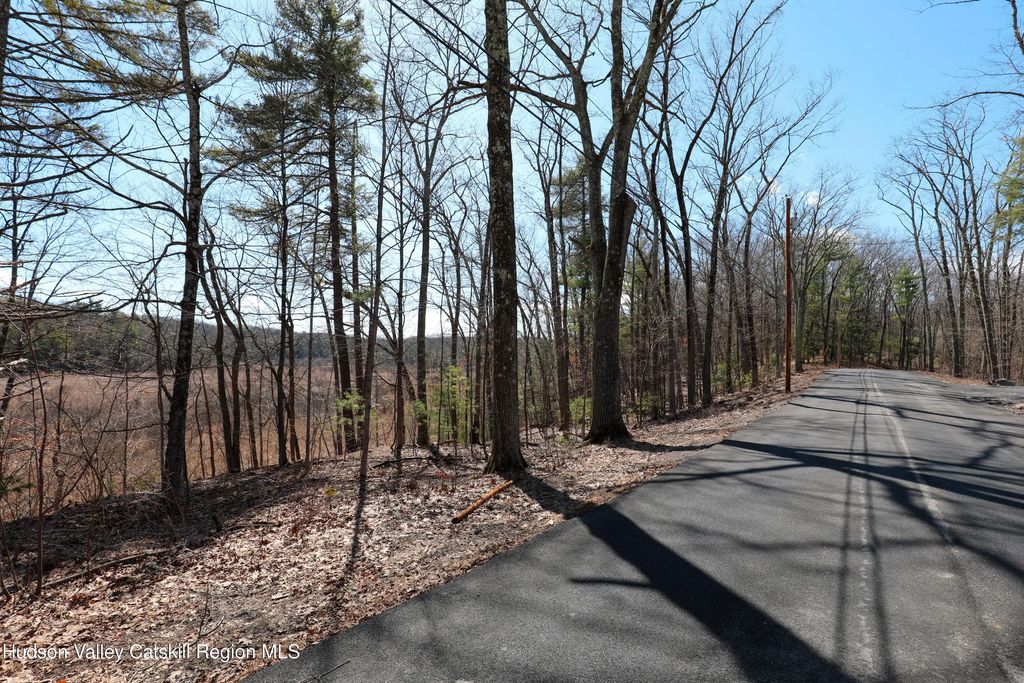 176 Lake Road, Lake Katrine