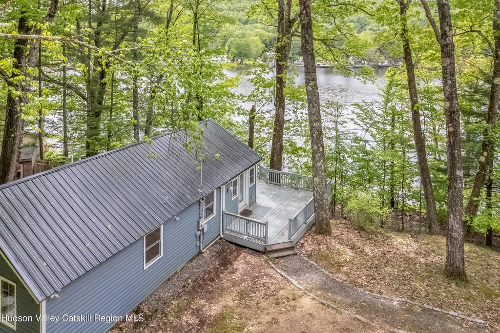2712 Silver Lake Road, Deposit