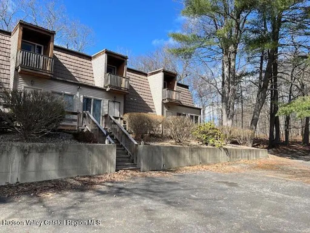 490 Glasco Turnpike 2, Saugerties