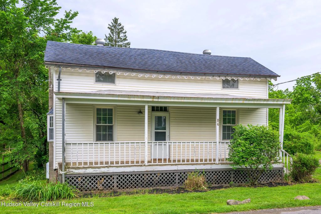 84 Montgomery Street, Tivoli