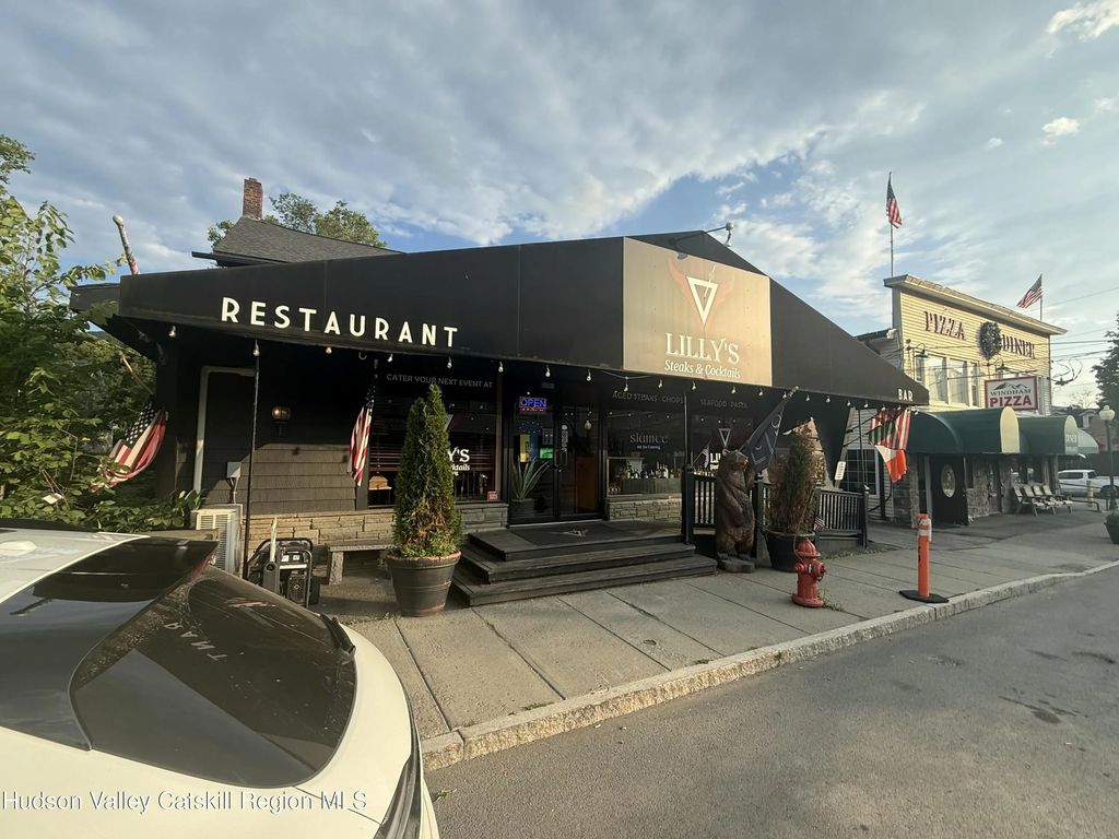 5335 New York 23, Windham