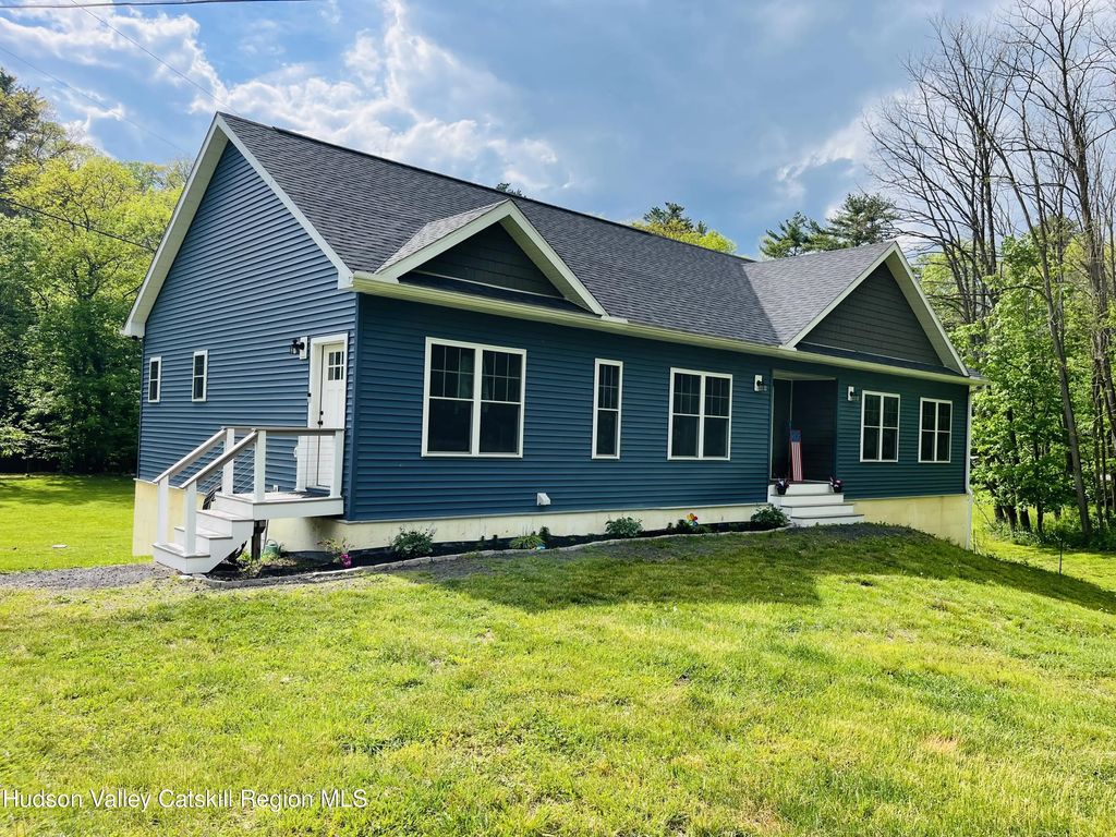685 Sandy Plains Road, Athens