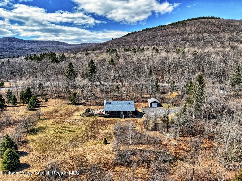 513 County Road 10, Windham