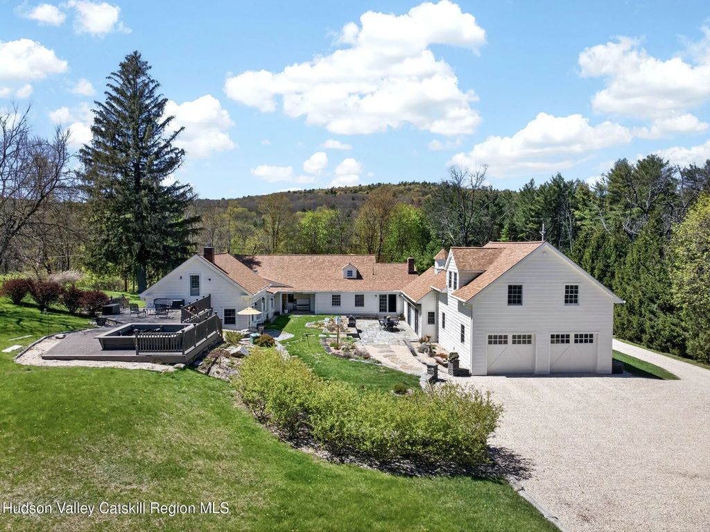 1429 Jackson Corners Road, Red Hook