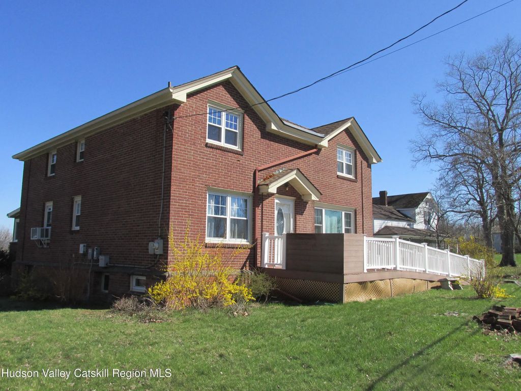2236 New York 385, Coxsackie