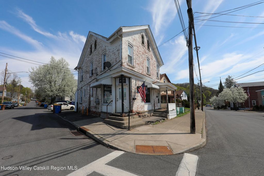 498 Delaware Avenue, Kingston