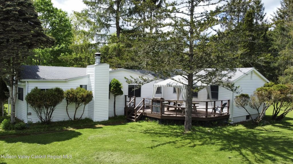 221 Colgate Road, East Jewett