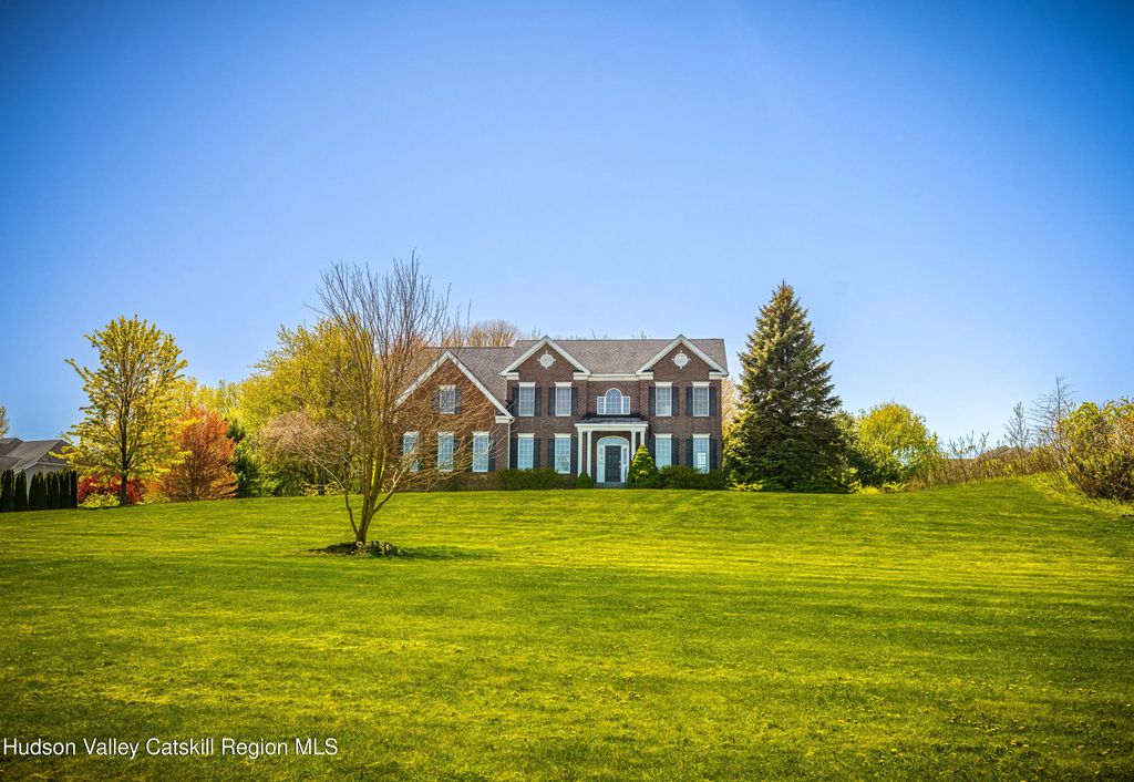 32 Sanford Drive, New Paltz