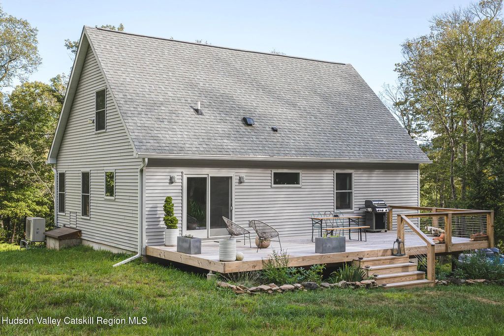 546 Willowemoc Road, Livingston Manor