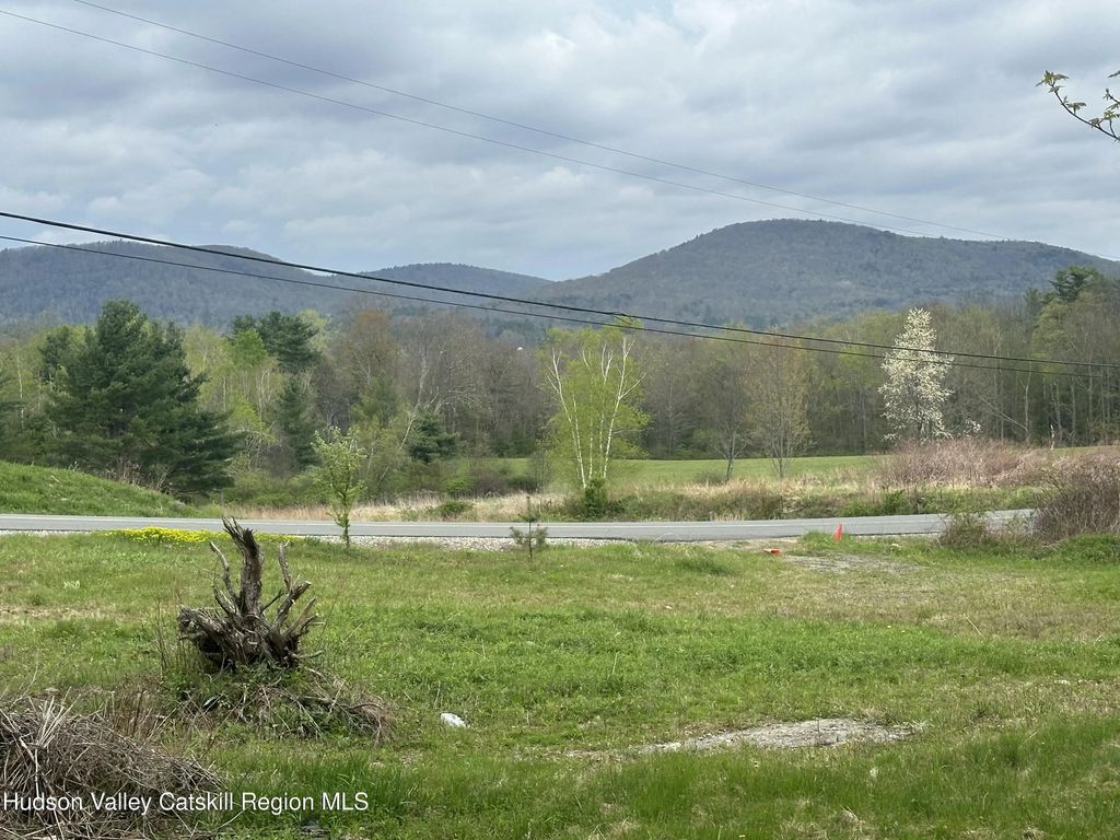 336 Presbyterian Hill Road, Stephentown