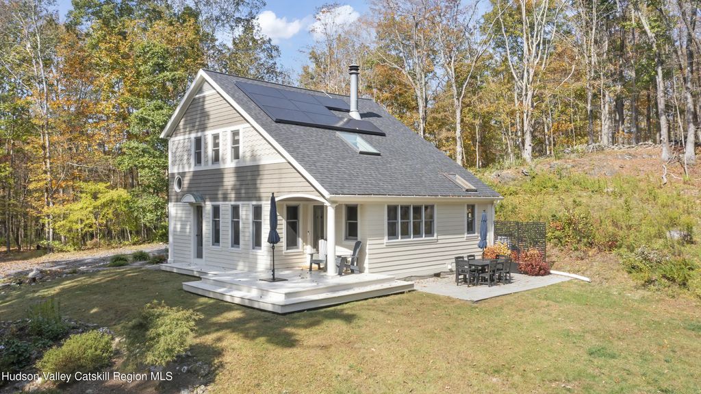 49 Knapp Hollow Lane, Hillsdale