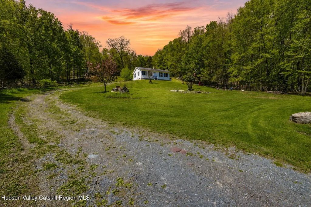 5217 State Route 55, Grahamsville