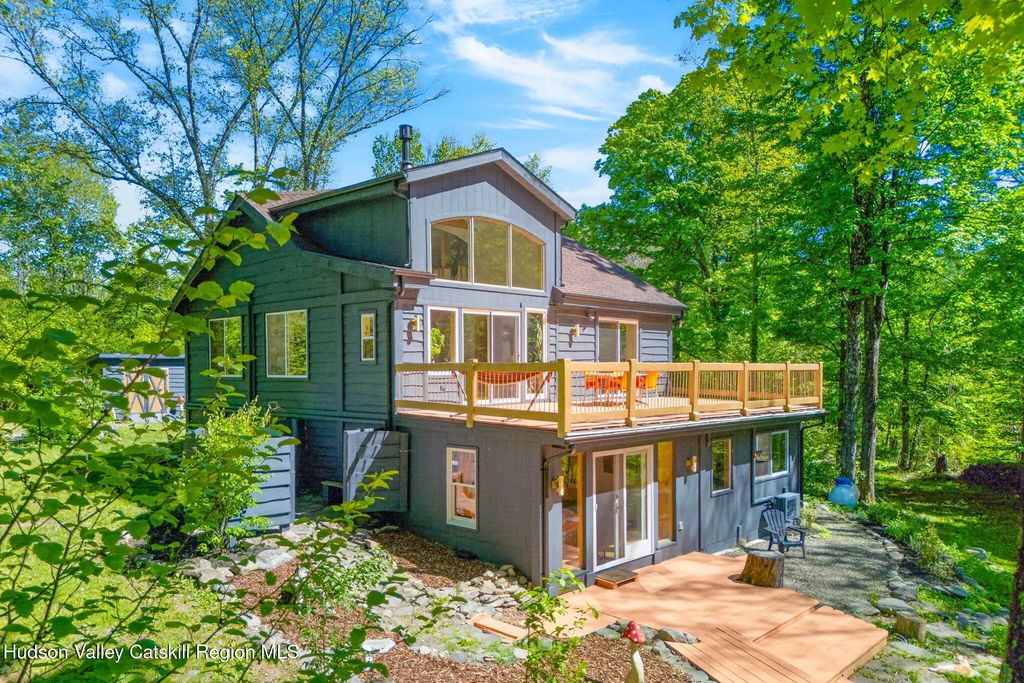 10 Kolb Road, Boiceville
