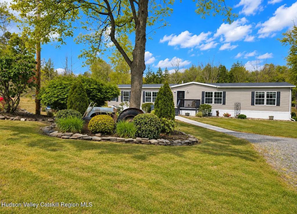 25 Doris Lane, Lake Katrine