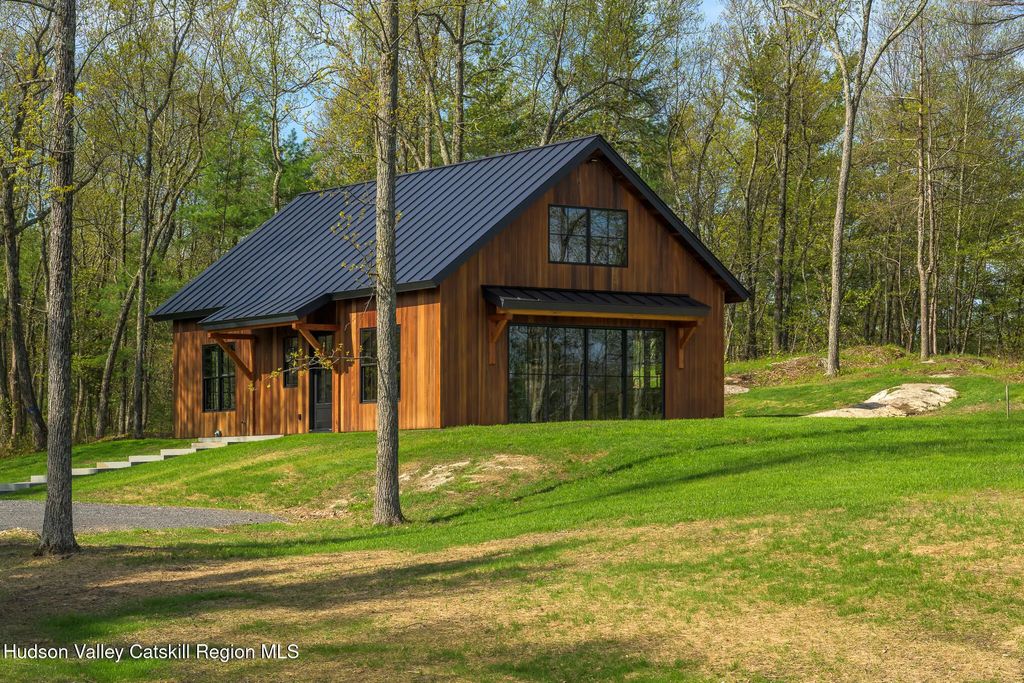 1167 Harlemville Road, Ghent