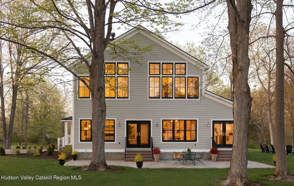 397 Viewmont Road, Germantown