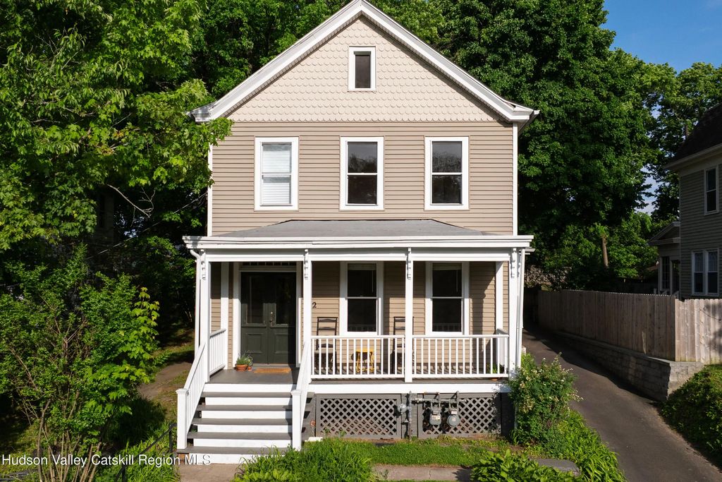 102 Clifton Avenue, Kingston