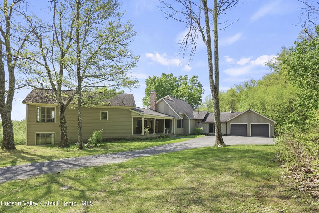 83 Schmeichel Road, Hillsdale