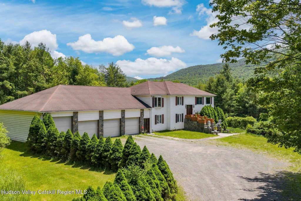 1328 Scribner Hollow Road, East Jewett