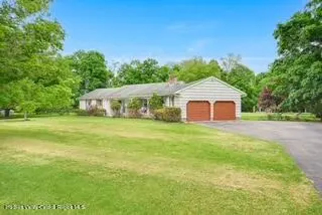 984 Blue Mountain Road, Saugerties