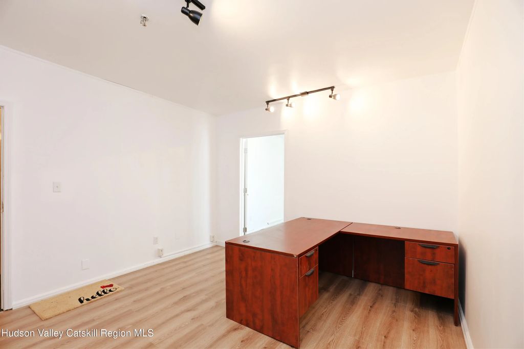 159 Green Street 23, Kingston