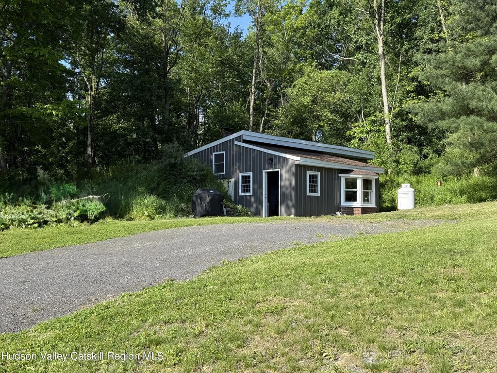 884 Camby Road, Millbrook