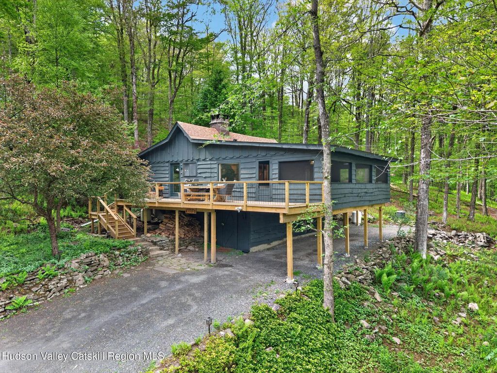 64 Huron Trail, Big Indian