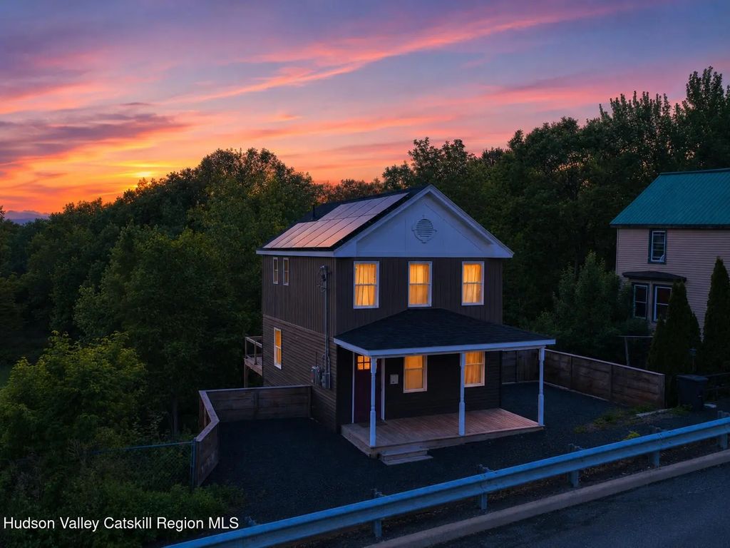631 Main Street, Catskill