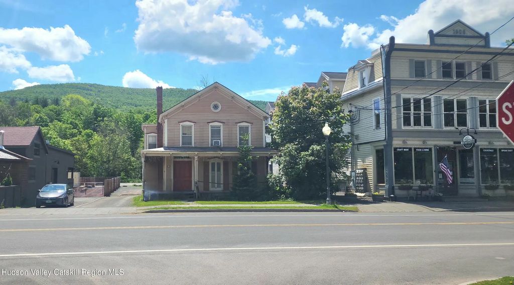 5355 New York 23, Windham
