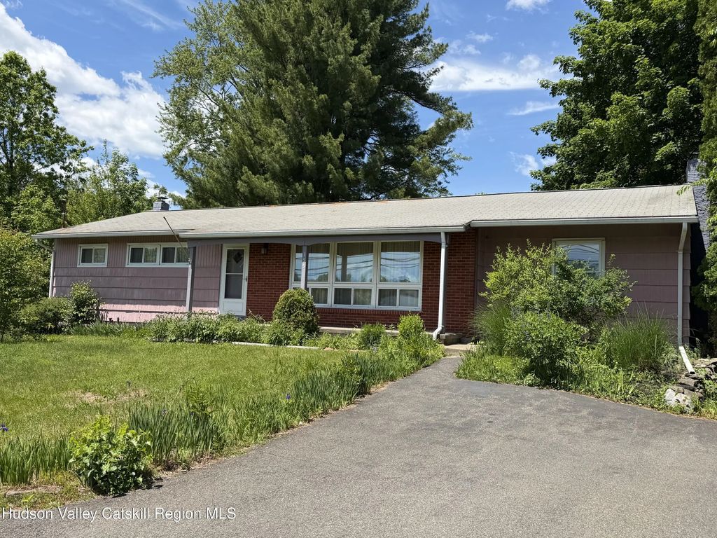 155 Rhinecliff Road, Rhinebeck