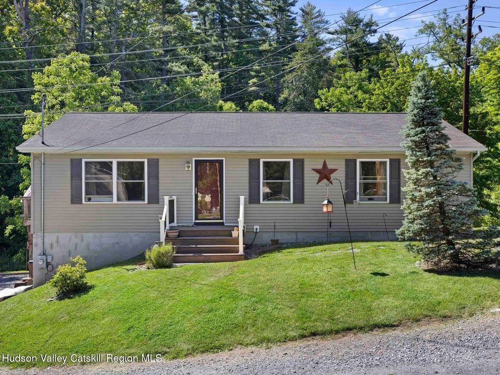 235 Wilbur Avenue, Kingston