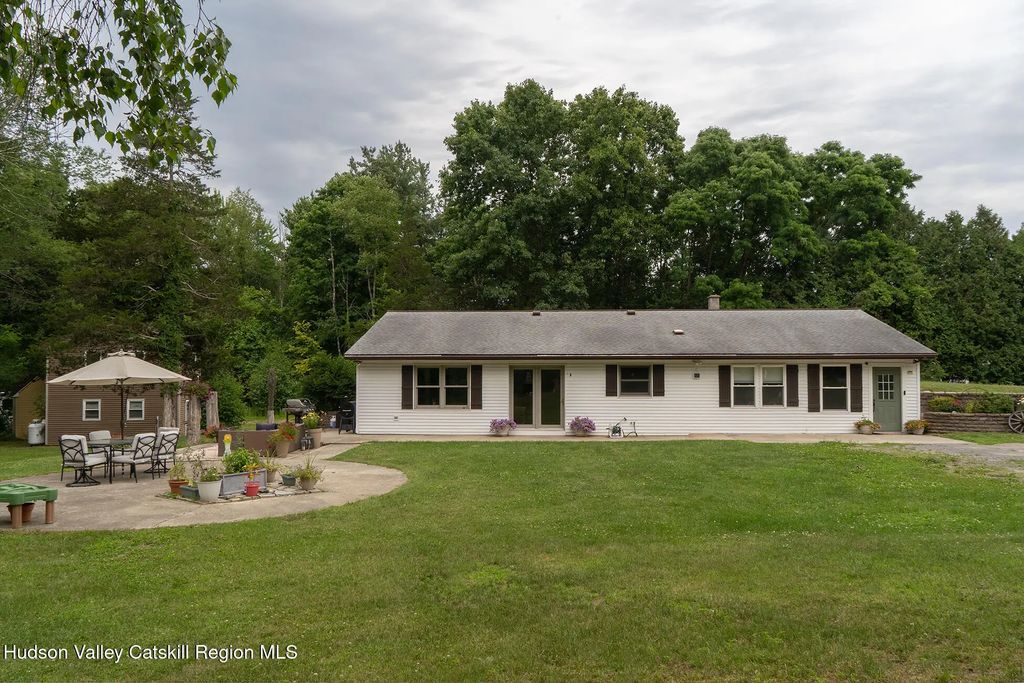 349 Gahbauer Road 45, Hudson