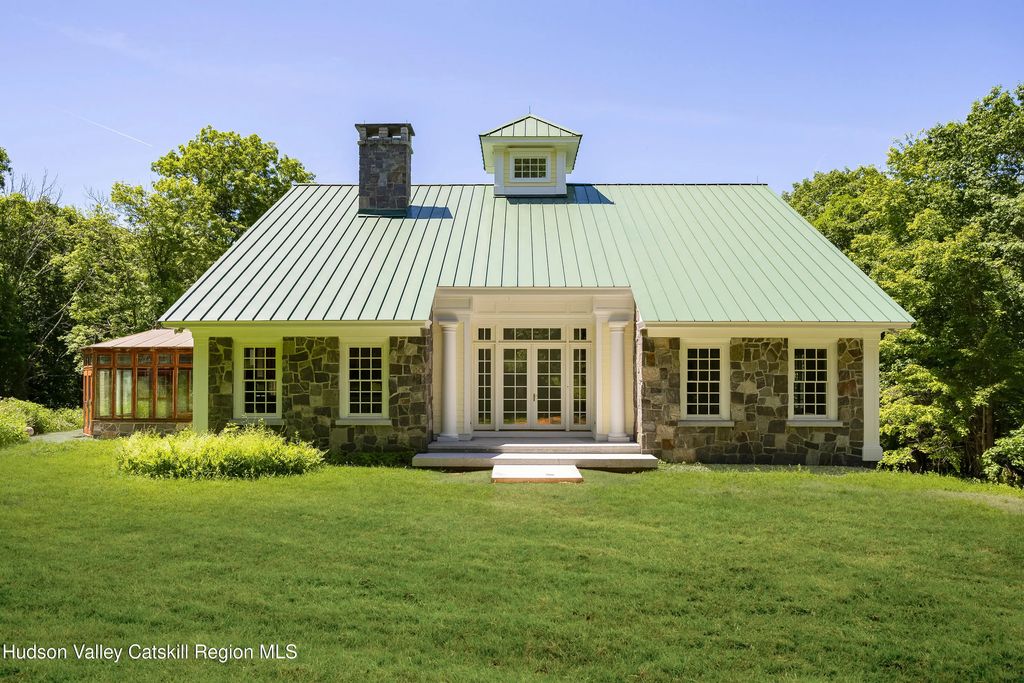 46 Hoxie Road, Millbrook