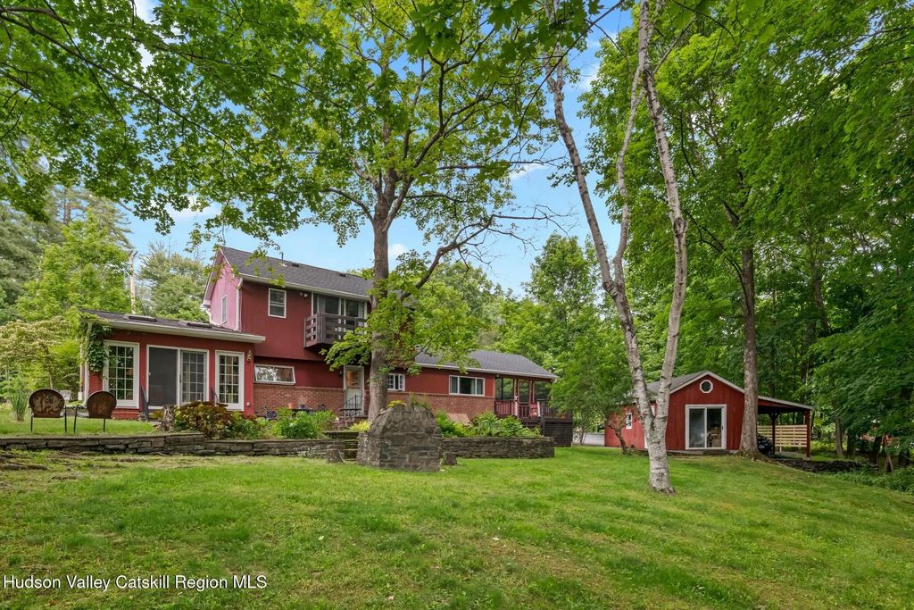 2323 Glasco Turnpike, Woodstock