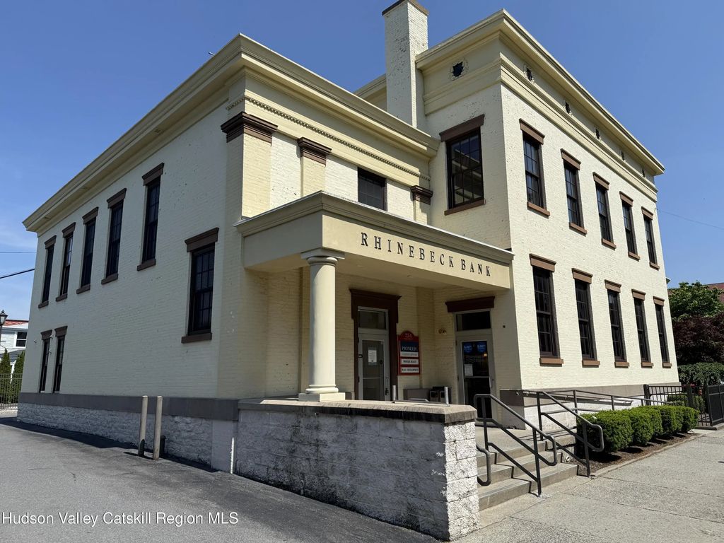 27 Main Street, Kingston