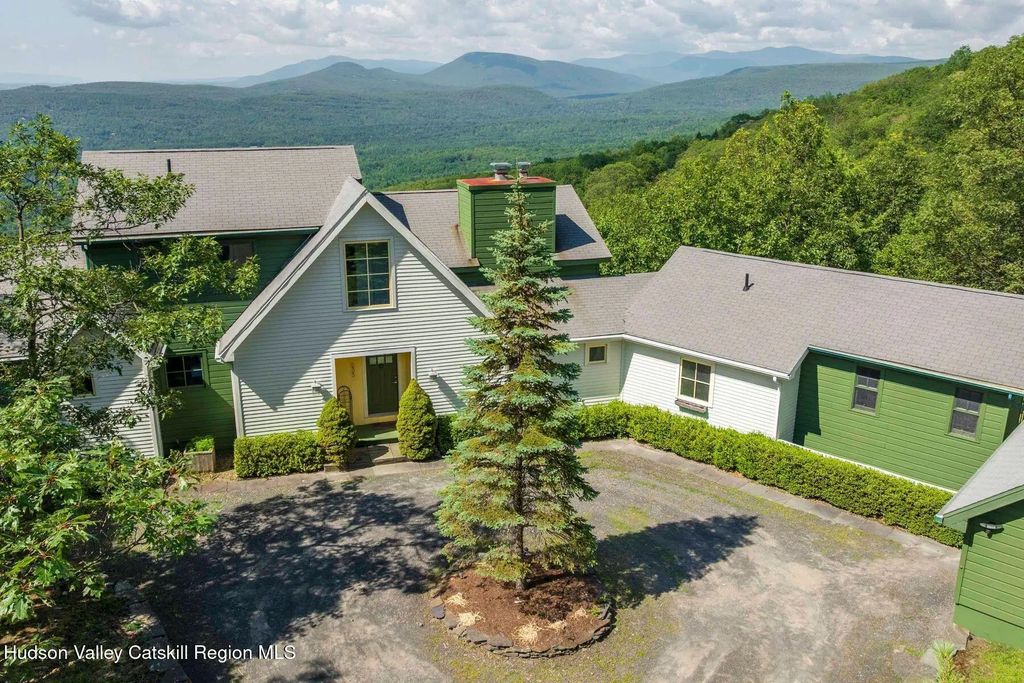 235 California Quarry Road, Woodstock