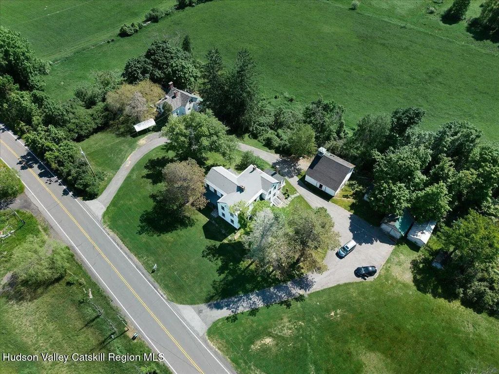 186 County Road 411, Greenville
