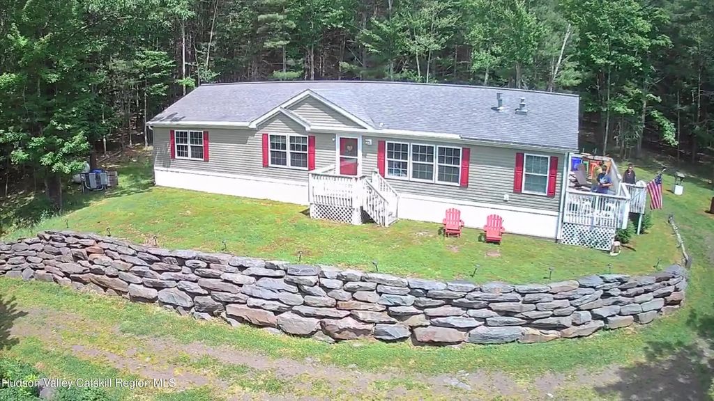 4323 Washington Street, Prattsville