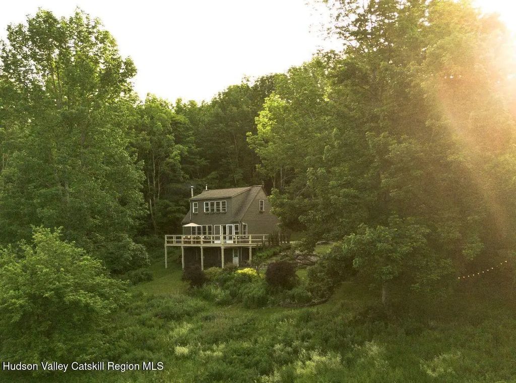 3027 New Kingston Mountain Road, Roxbury