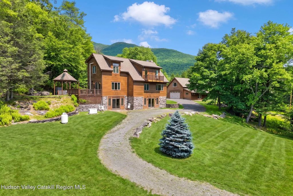 67 Private Rd 24, Olivebridge