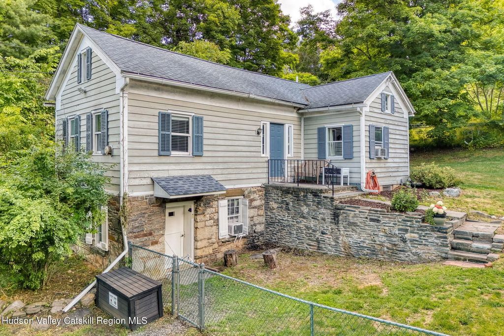 628 Hurley Avenue, Hurley