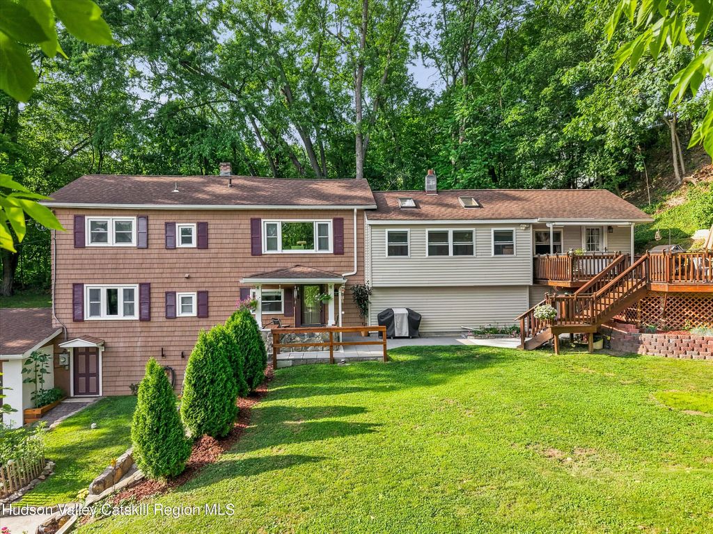 17 Dock Road, Marlboro