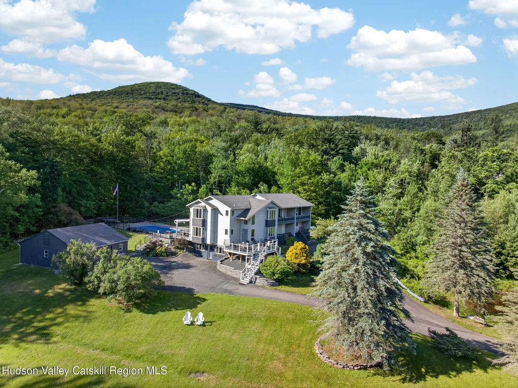 1747 Spruceton Road, West Kill