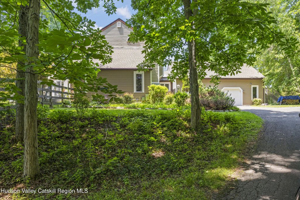 300 Old Saw Mill Road, Germantown