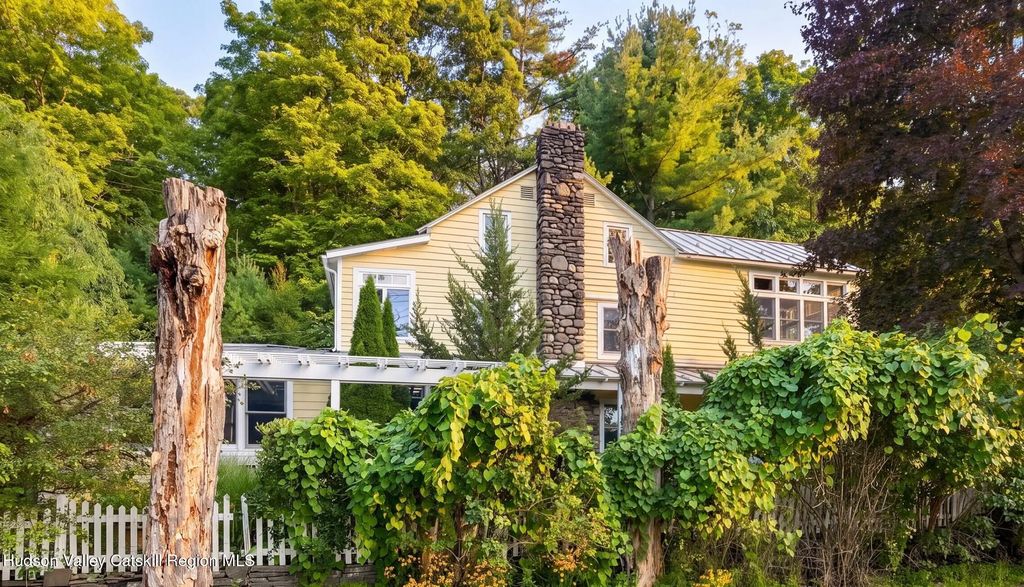 457 Krumville Road, Olivebridge