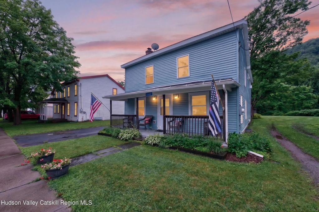 14601 Main Street, Prattsville