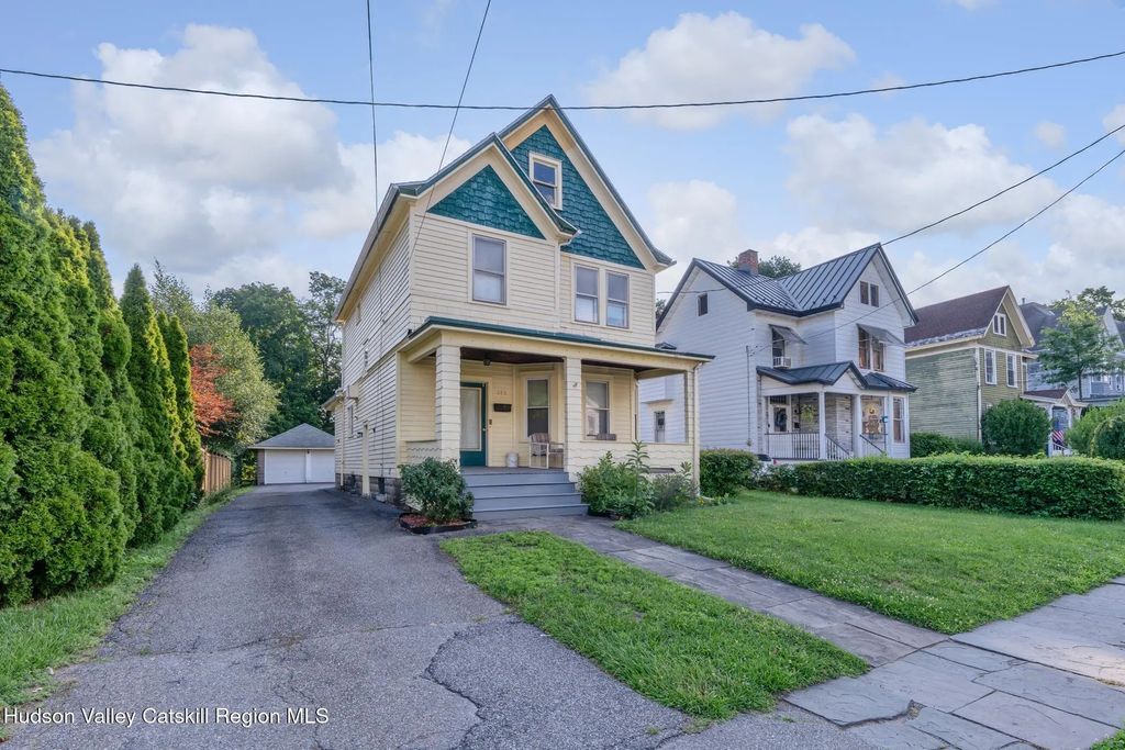 288 Washington Avenue, Kingston