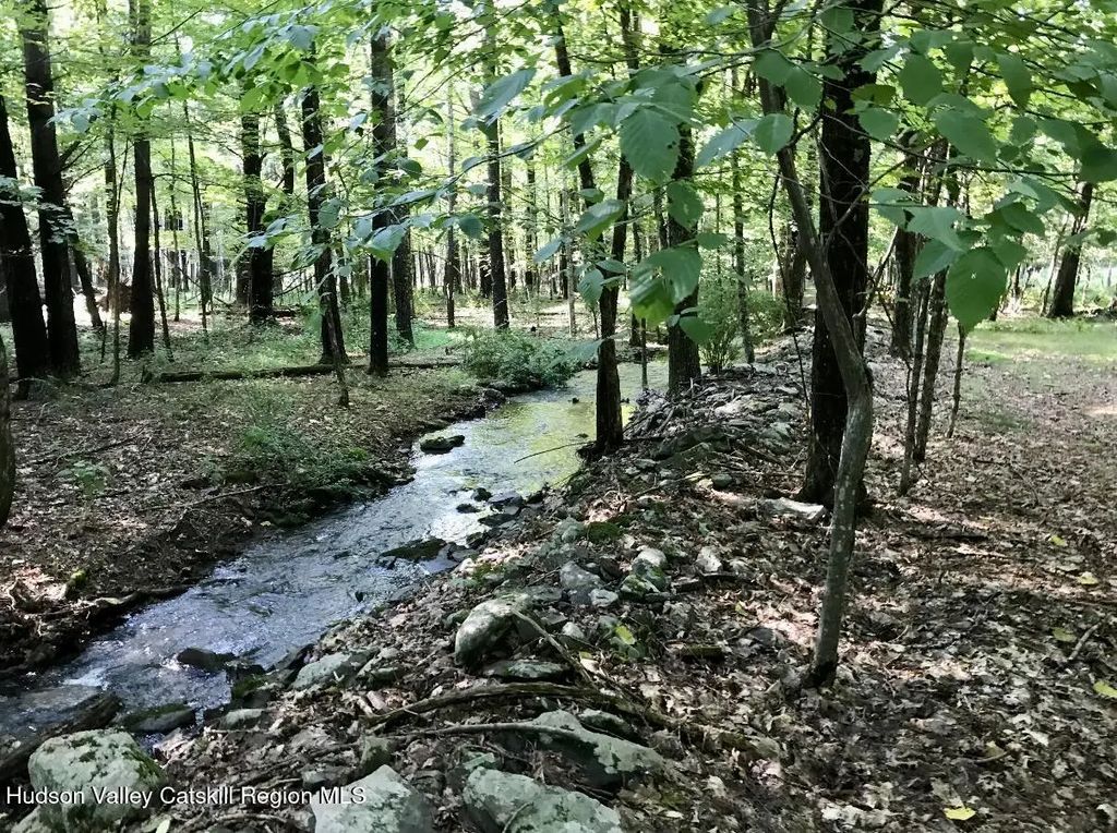 Yerry Hill Road, Woodstock
