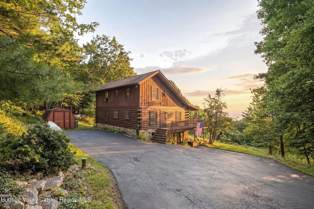 340 Marl Road, Pine Bush