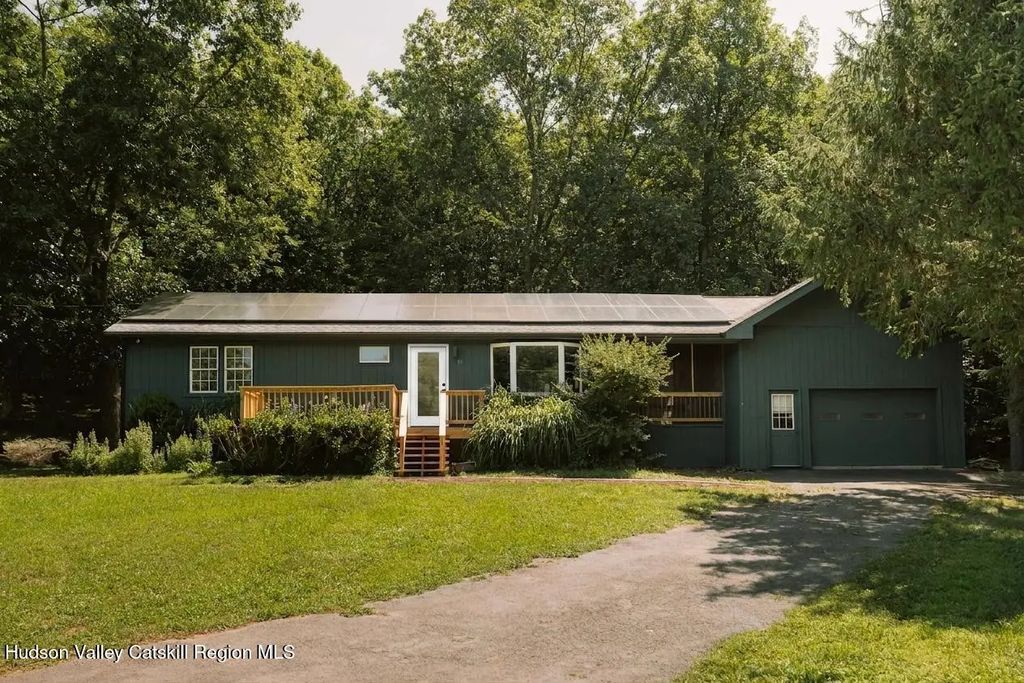 19 Alta Vista Drive, Catskill